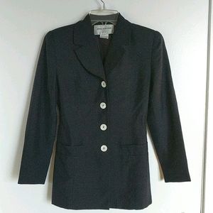 Jones New York 100% silk blue blazer offer…
